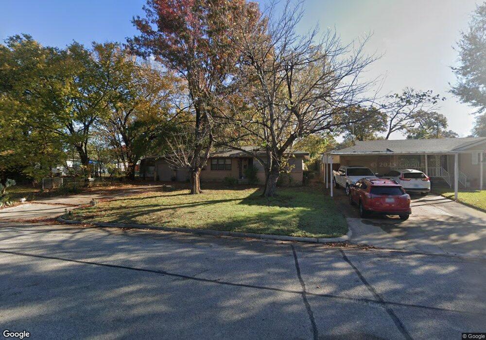 932 Acorn St, Bedford, TX 76022 - photo 1