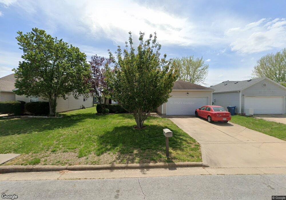 982 Birch St, Nixa, MO 65714 - photo 1