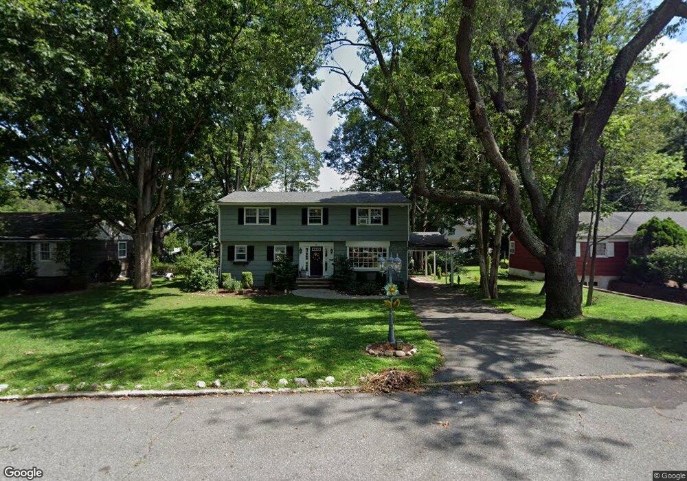 988 Crystal Lake Terrace, Franklin Lakes, NJ 07417 - photo 1