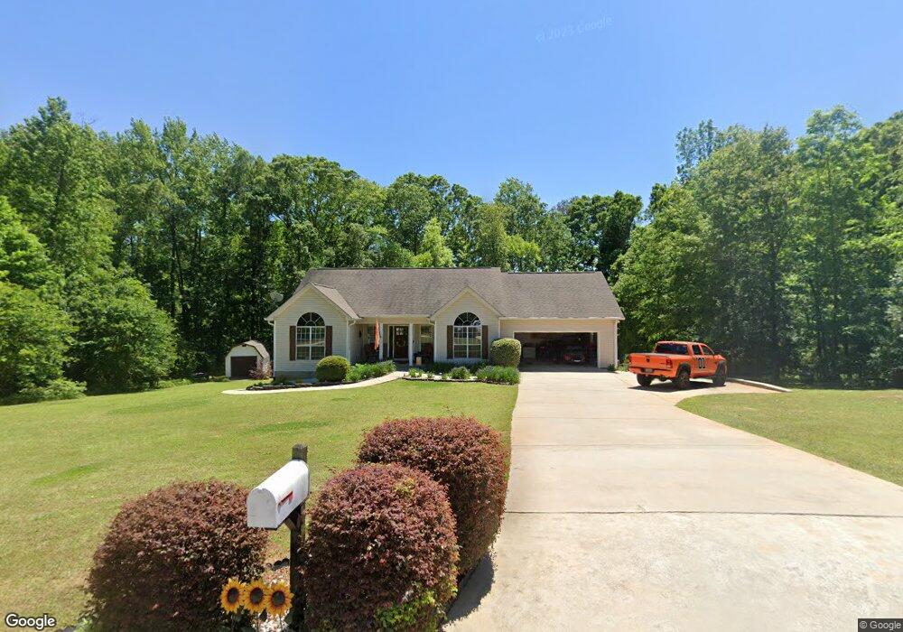 340 Patrick Cir, Jenkinsburg, GA 30234 - photo 1