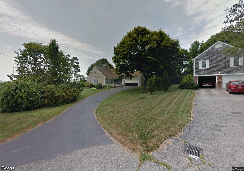 21 Baldwin Rd, Middletown, RI 02842 - photo 1