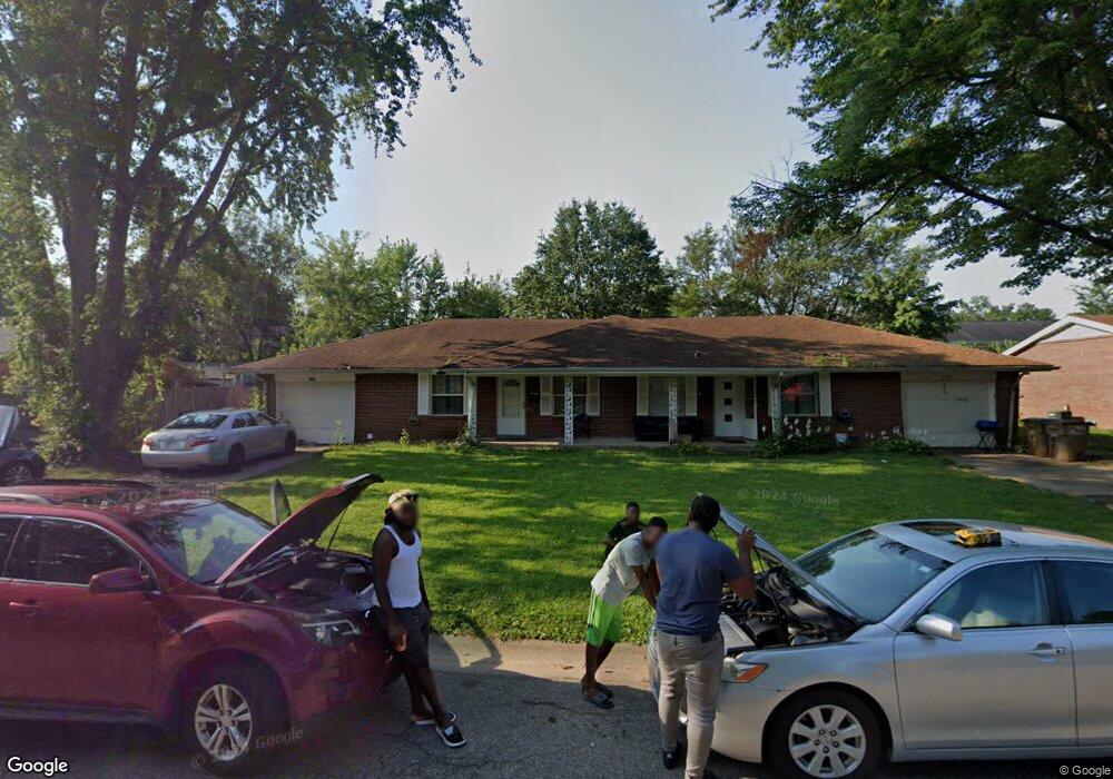 3719 Camelot Ln, Columbus, IN 47203 - photo 1