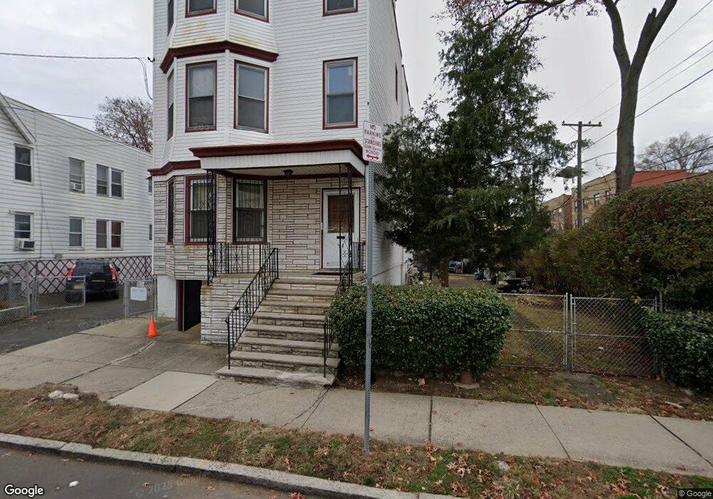 34 Saint James Place, Newark, NJ 07112 - photo 1