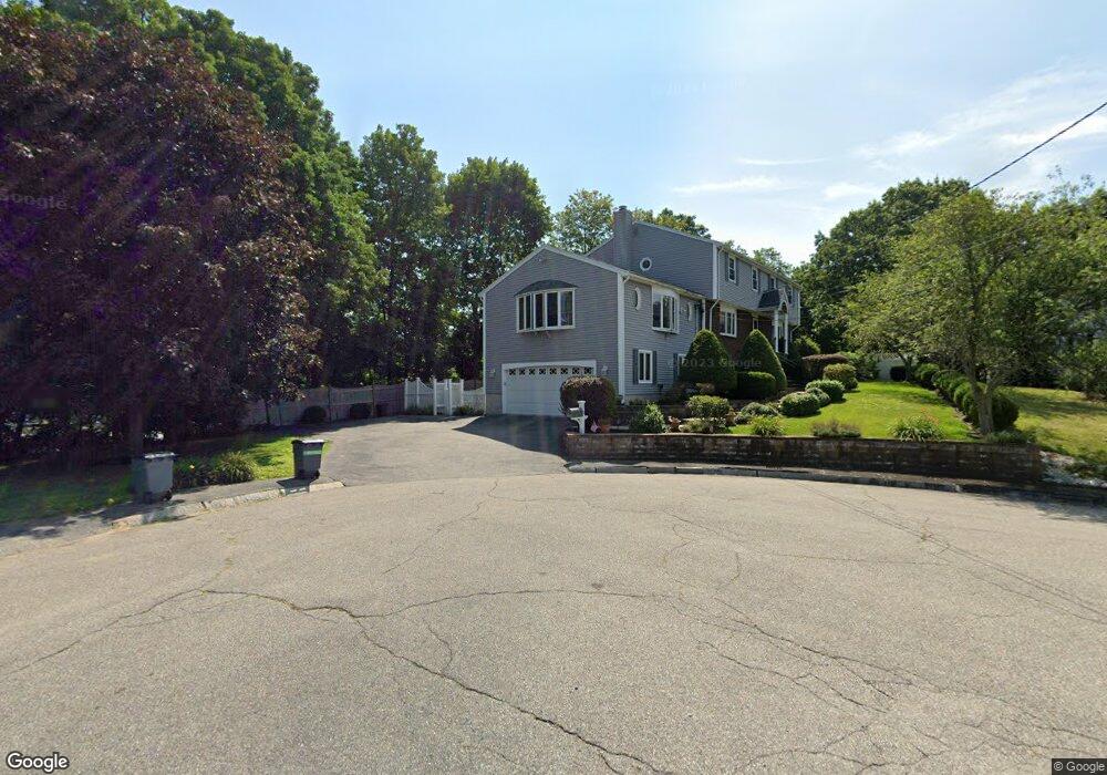 11 Stephanie Cir, Woburn, MA 01801 - photo 1