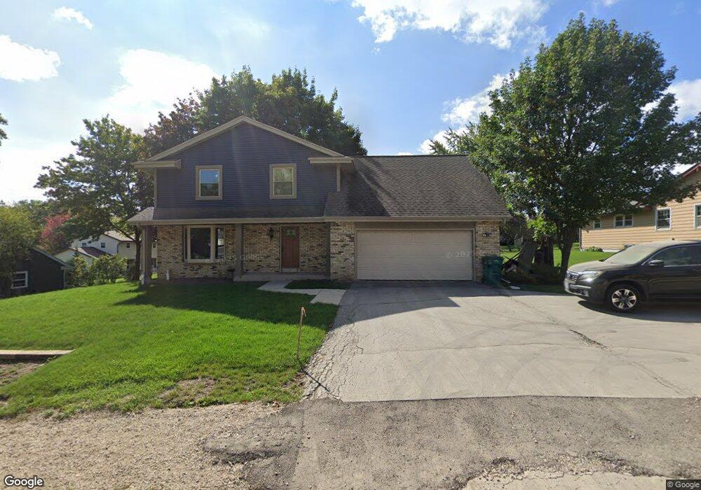 N84W16315 Menomonee Ave, Menomonee Falls, WI 53051 - photo 1