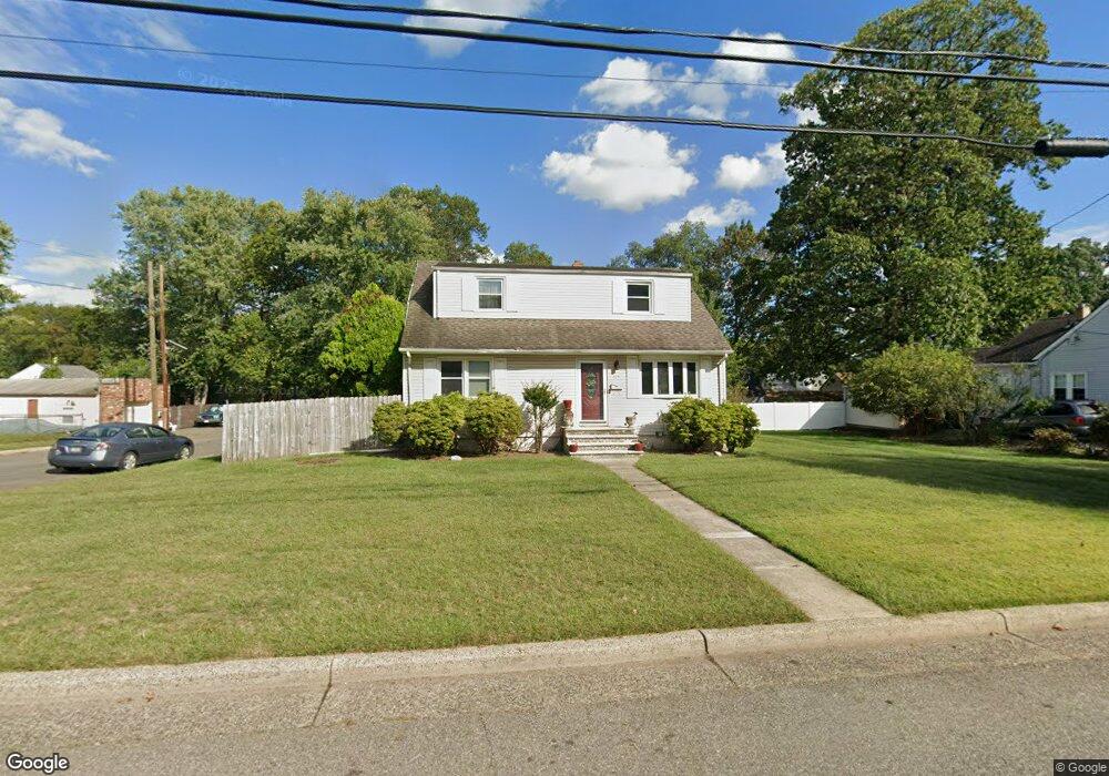 113 Player Ave, Edison, NJ 08817 - photo 1