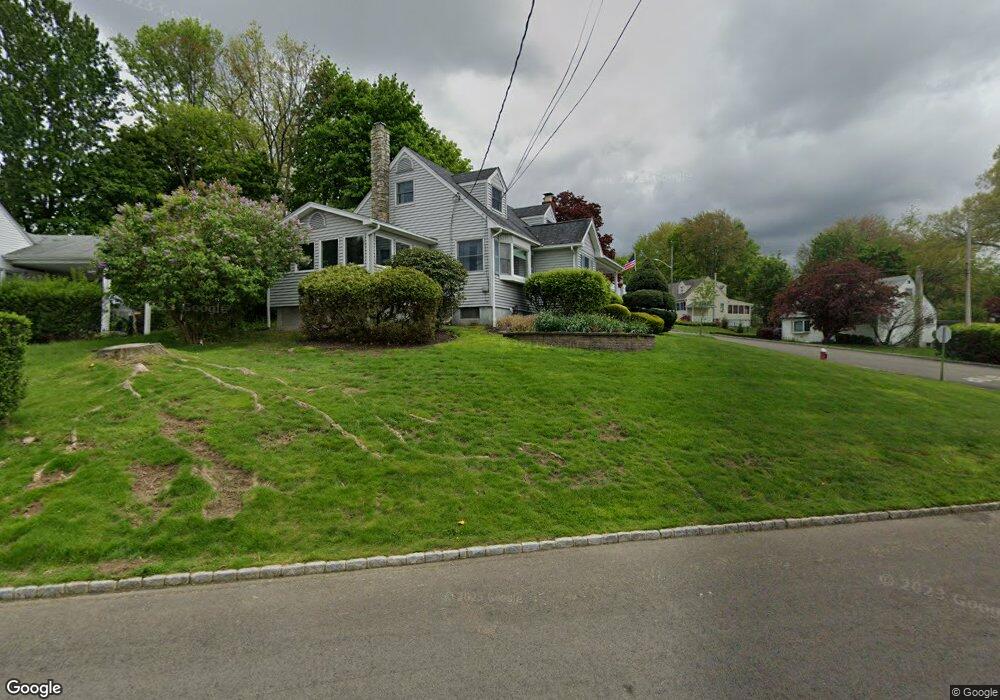 2 Tulip Tree Dr, Garnerville, NY 10923 - photo 1