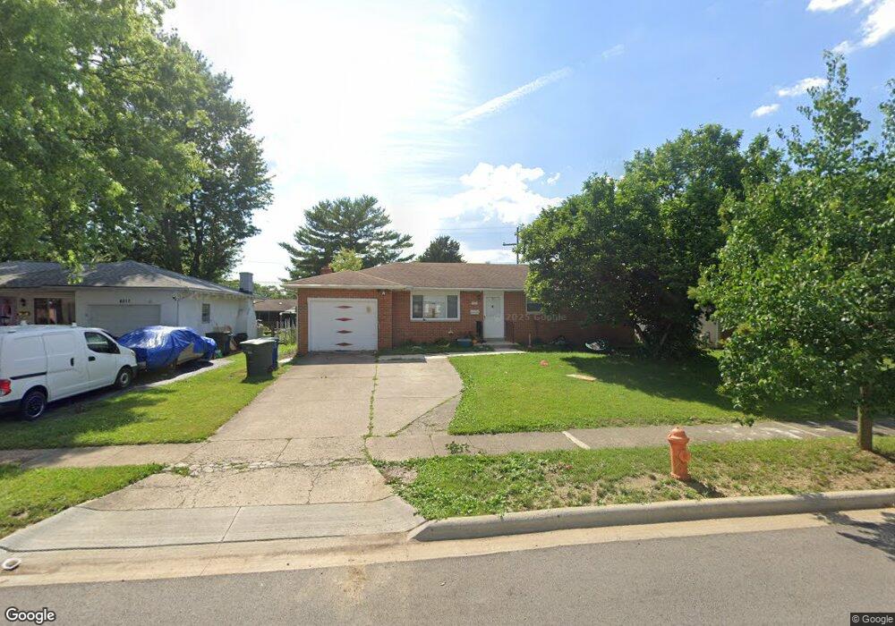 4825 Esterbrook Rd, Columbus, OH 43229 - photo 1