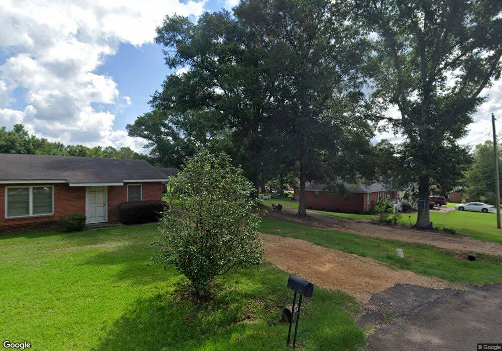 813 Hinson St, Tylertown, MS 39667 - photo 1
