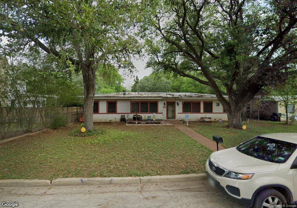 956 Bismark St, Seguin, TX 78155 - photo 1
