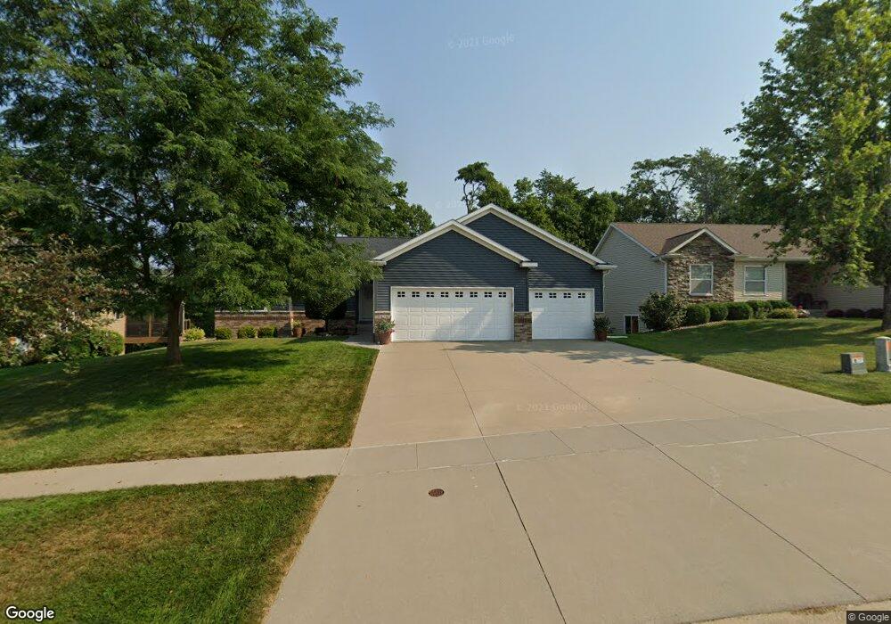6028 Forest Meadow Ct NE, Cedar Rapids, IA 52411 - photo 1