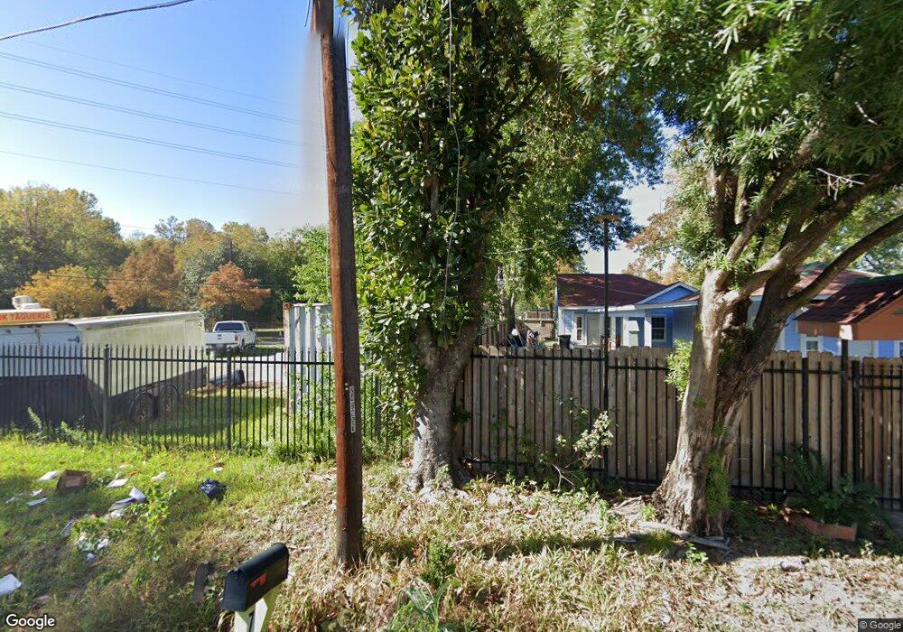 8718 W Montgomery Rd, Houston, TX 77088 - photo 1