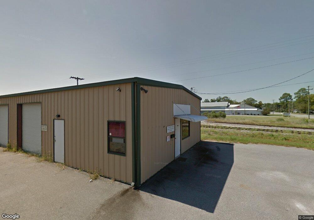 215 W 5th St, Adel, GA 31620 - photo 1