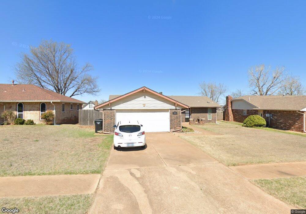 913 N Patterson Dr, Moore, OK 73160 - photo 1