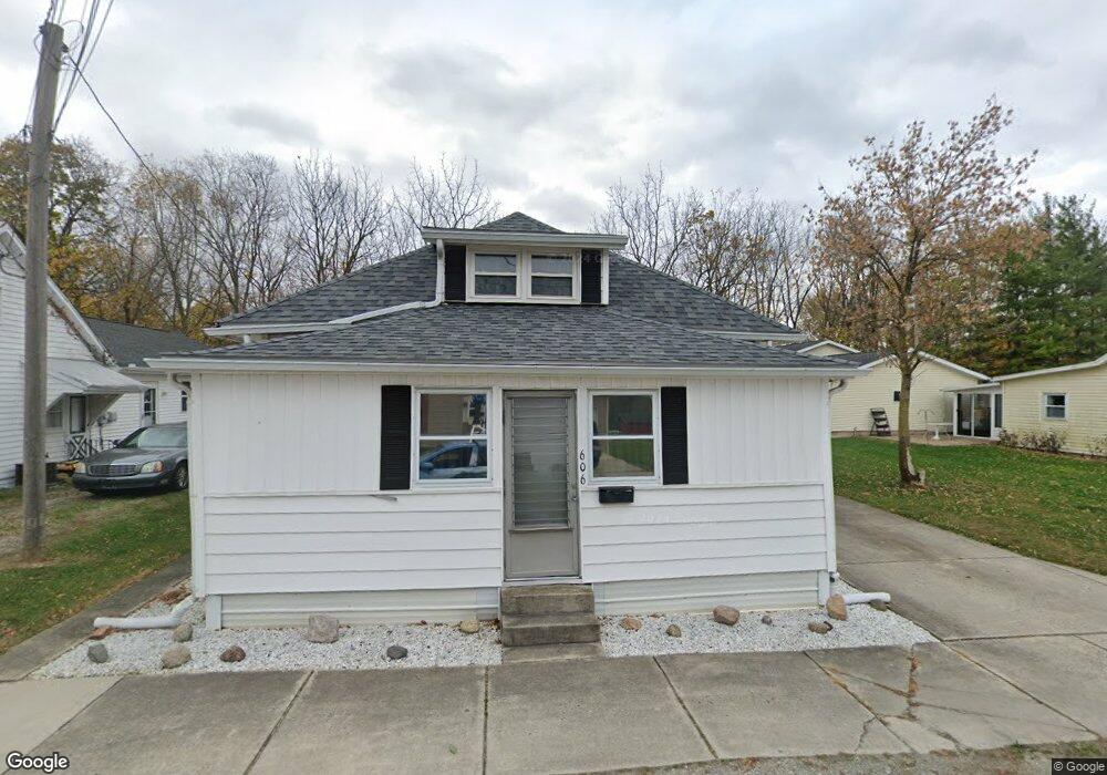 606 Highland Ave, Wapakoneta, OH 45895 - photo 1