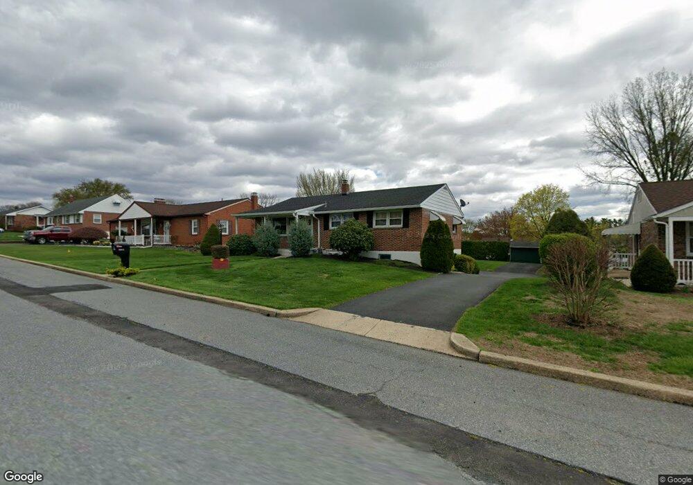 1042 Laurelee Ave, Reading, PA 19605 - photo 1