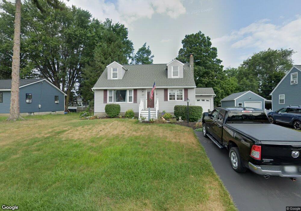 94 Mcnutt Ave, Albany, NY 12205 - photo 1