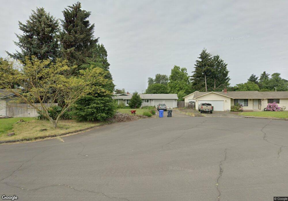 1081 Cinnamon Ave, Eugene, OR 97404 - photo 1