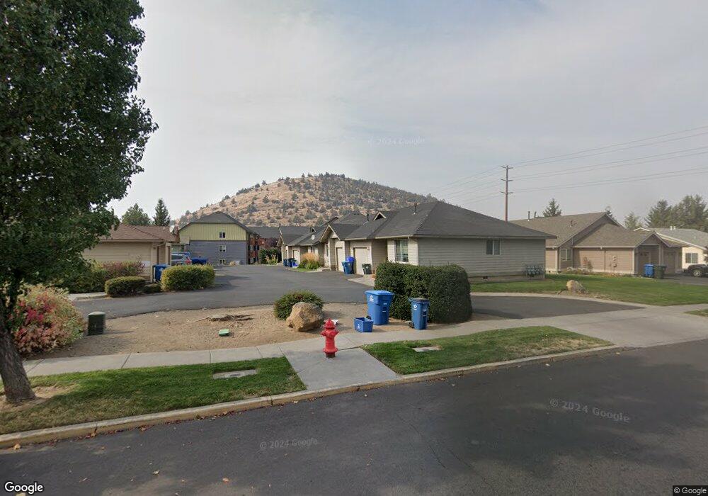 737 NE Savannah Dr, Bend, OR 97701 - photo 1