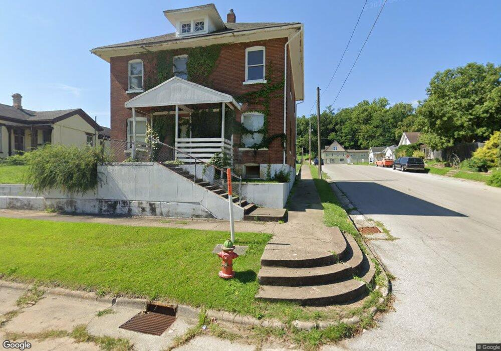 701 Sycamore St, Hannibal, MO 63401 - photo 1