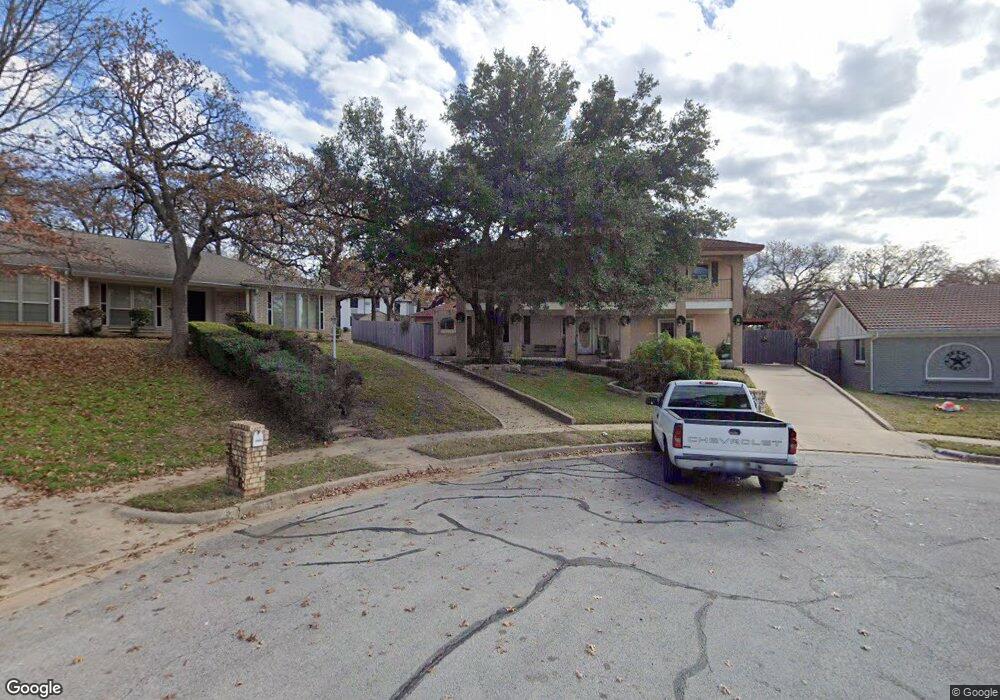 3604 Wayne Ct, Bedford, TX 76021 - photo 1