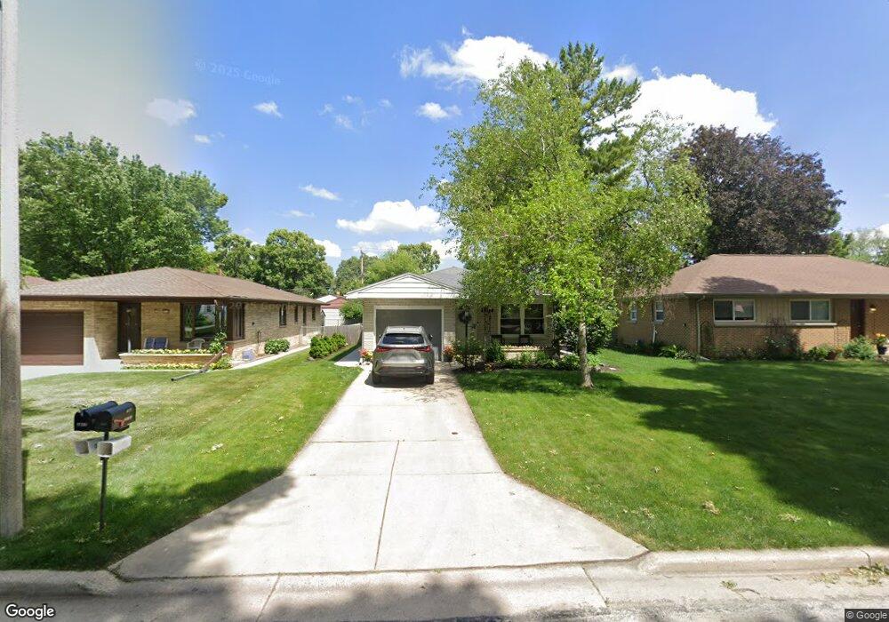 1812 N 117th St, Milwaukee, WI 53226 - photo 1