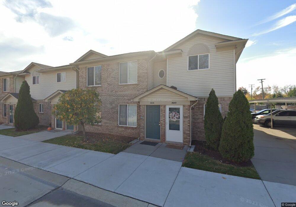 30272 Wedgewood Cir unit 47, Roseville, MI 48066 - photo 1