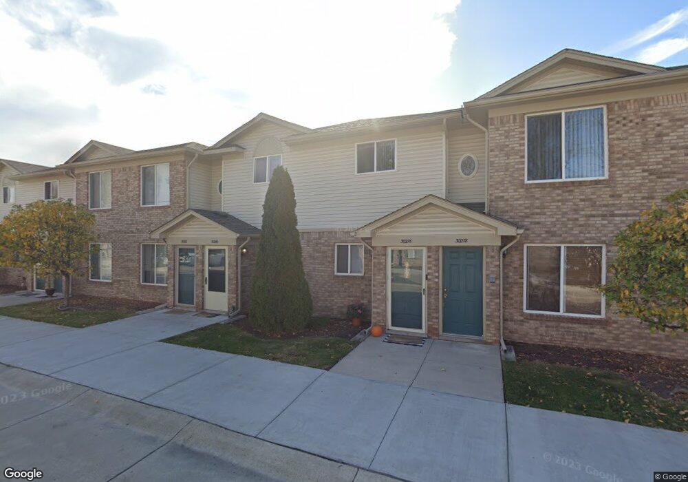 30276 Wedgewood Cir unit 46, Roseville, MI 48066 - photo 1