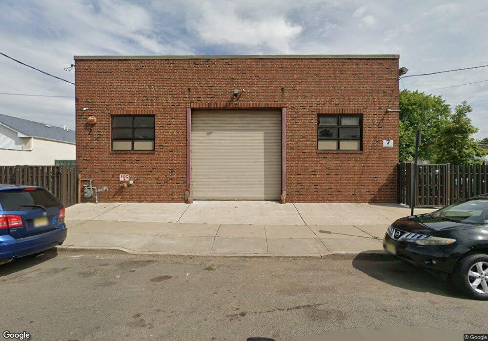 7 Lawrence St, New Brunswick, NJ 08901 - photo 1