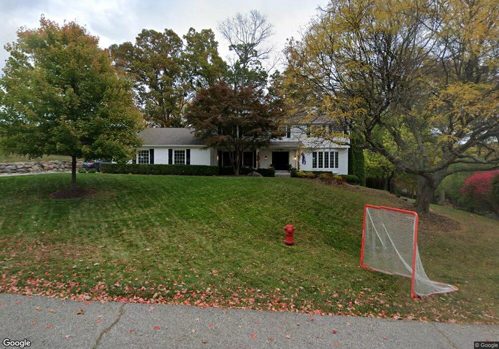 4345 S Willoway Estates Ct, Bloomfield Hills, MI 48302 - photo 1