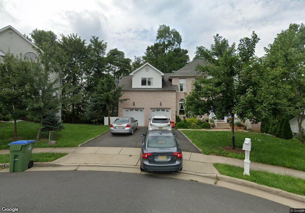 4 Gooding Ct, Edison, NJ 08820 - photo 1