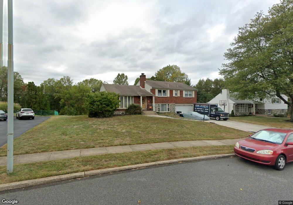 132 Laurel Ln, Broomall, PA 19008 - photo 1