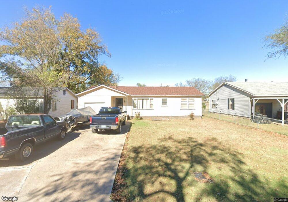 807 W Skelton St, Okmulgee, OK 74447 - photo 1