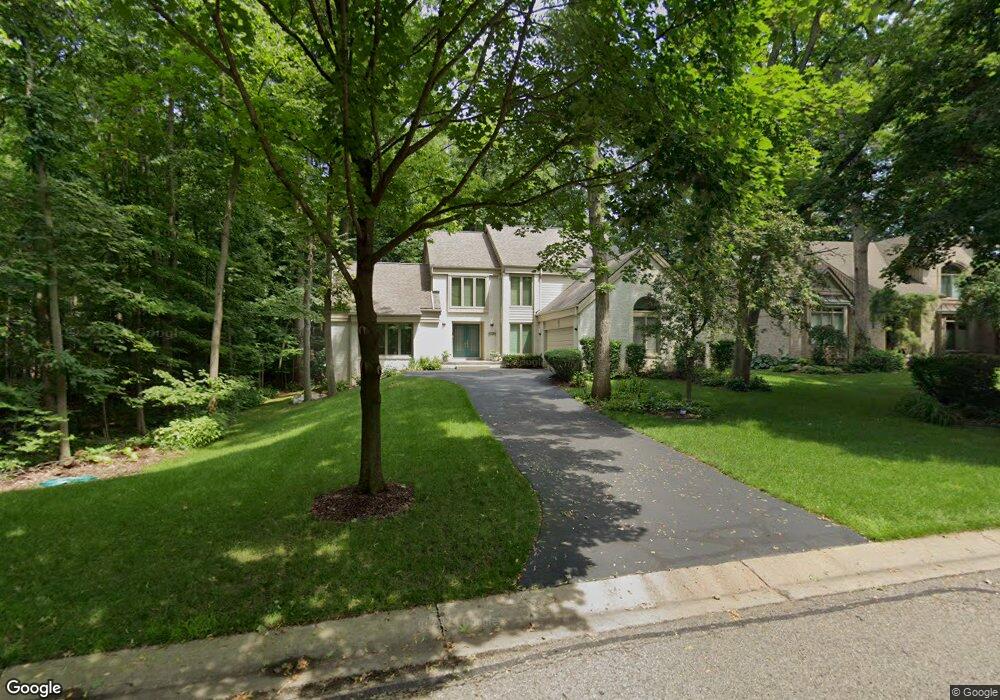 2361 Jakewood Dr, West Bloomfield, MI 48324 - photo 1