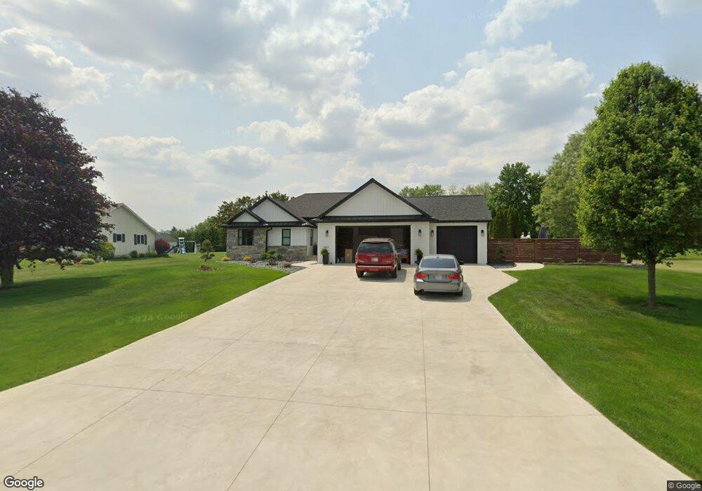 13675 N Ashbury Ct, Nappanee, IN 46550 - photo 1