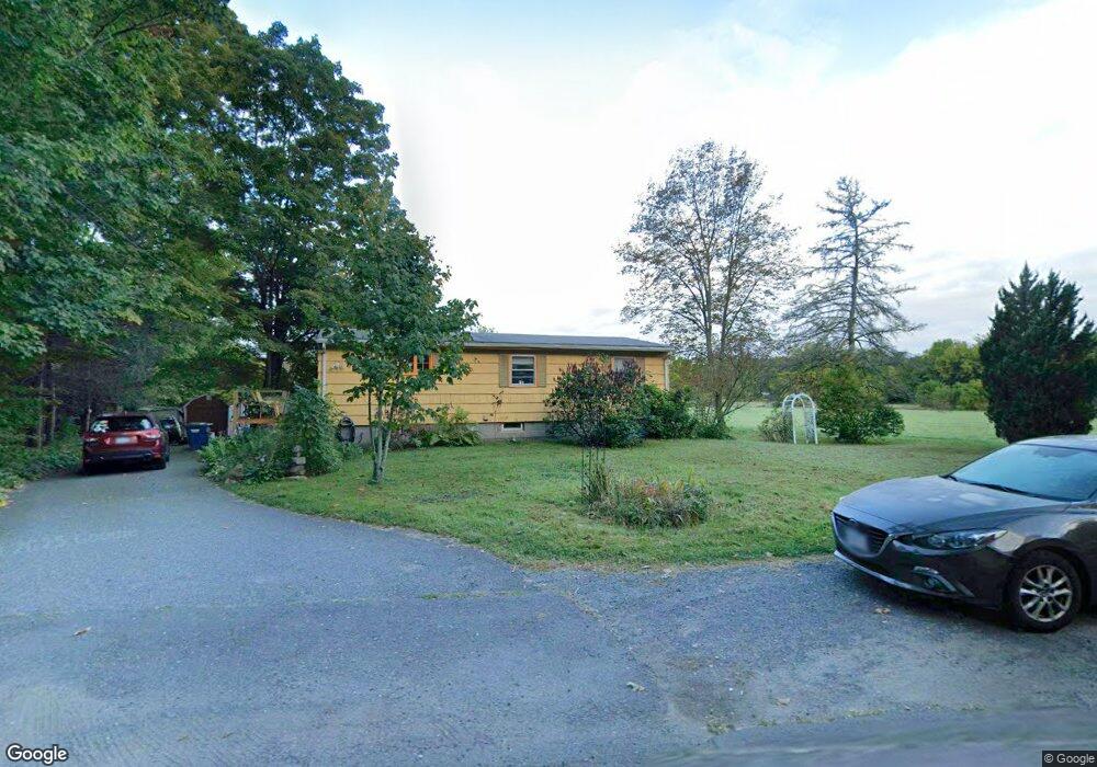 8 Hendrick St, Easthampton, MA 01027 - photo 1