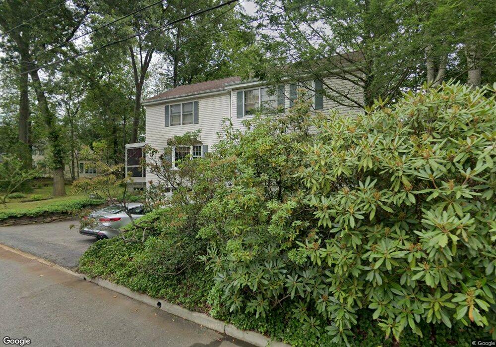 740 Greentree Ln, Oradell, NJ 07649 - photo 1