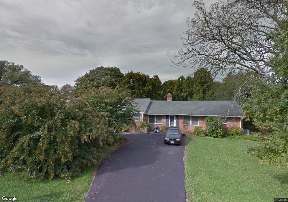 1120 Greenway Rd, Cockeysville, MD 21030 - photo 1