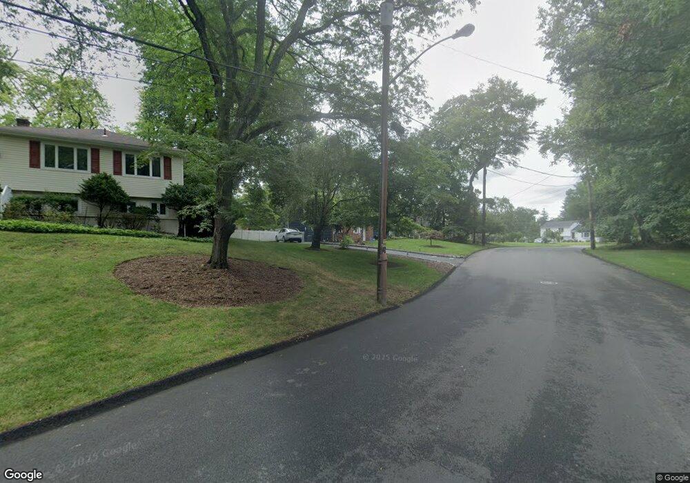 17 Maryann Ln, Harrington Park, NJ 07640 - photo 1