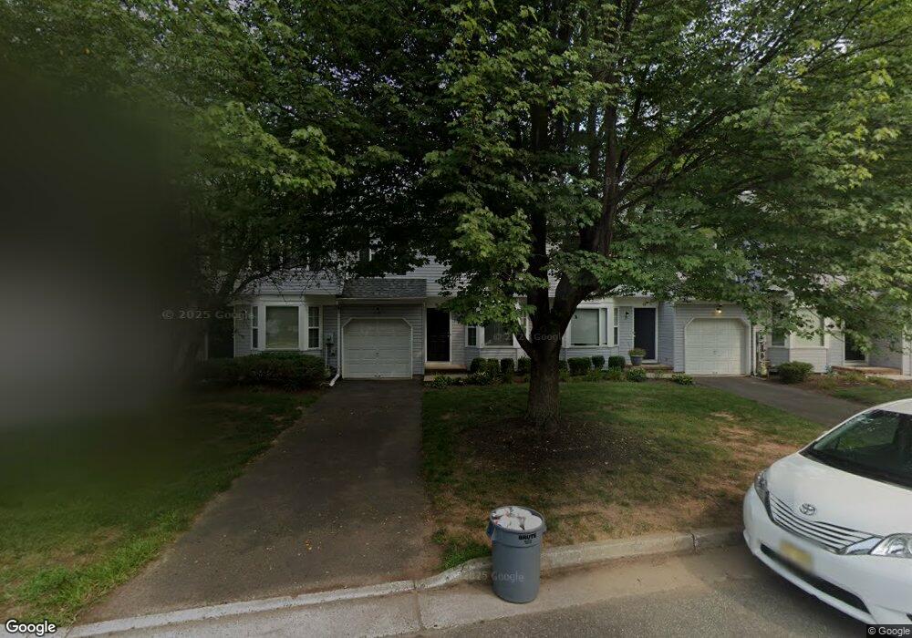 36 Tree Top Rd, Middlesex, NJ 08846 - photo 1