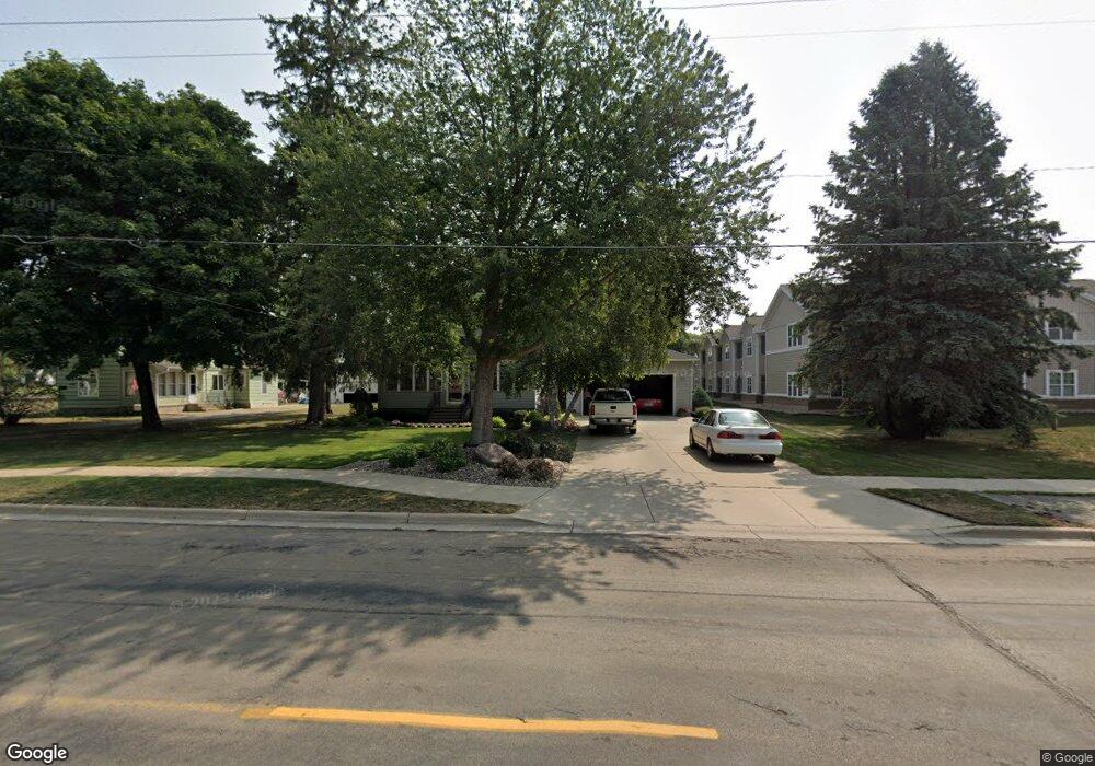 1405 4th St SW, Austin, MN 55912 - photo 1