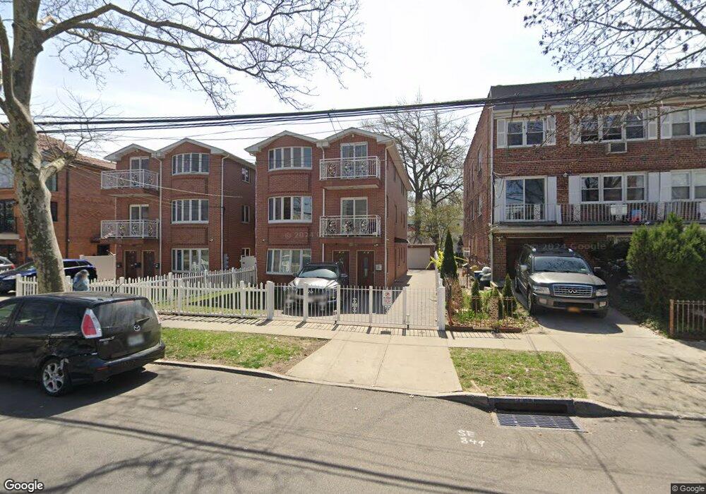 15030 Roosevelt Ave unit 1 3171508, Flushing, NY 11354 - photo 1