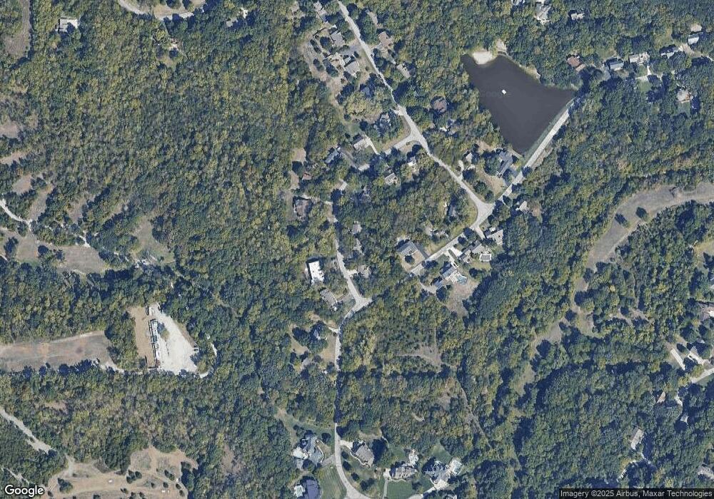 8601 Deer Run St, Lenexa, KS 66220 - photo 1