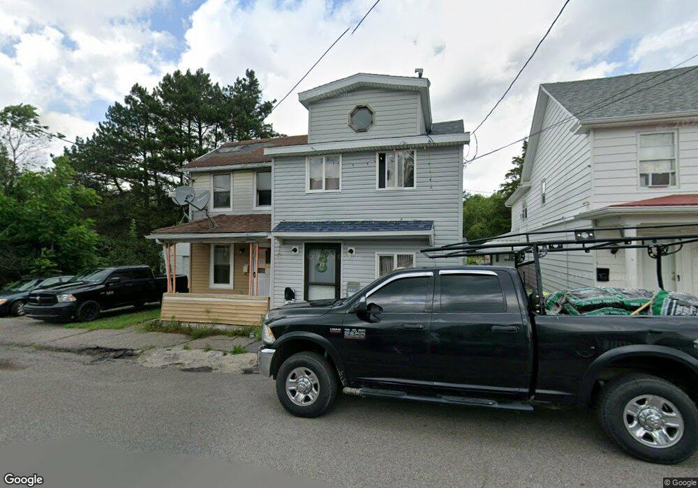 143 W Grant St, McAdoo, PA 18237 - photo 1