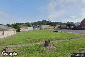 8130 Sycamore Ave, Hamlin, WV 25523