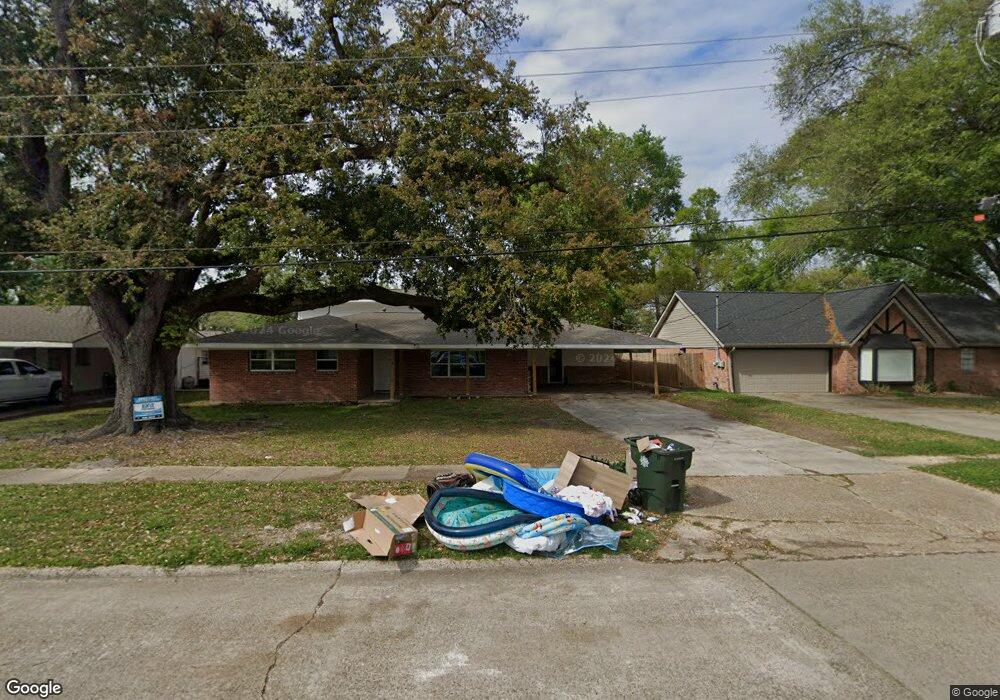 921 Cherryhill St, Lake Charles, LA 70607 - photo 1