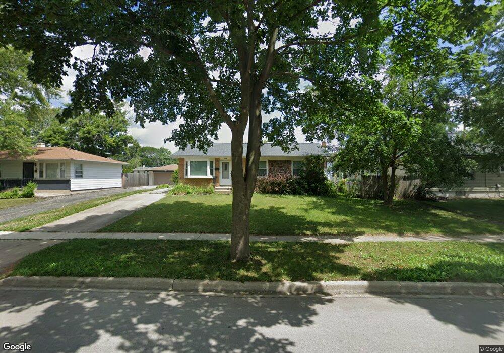 2202 Cedar St, Rolling Meadows, IL 60008 - photo 1