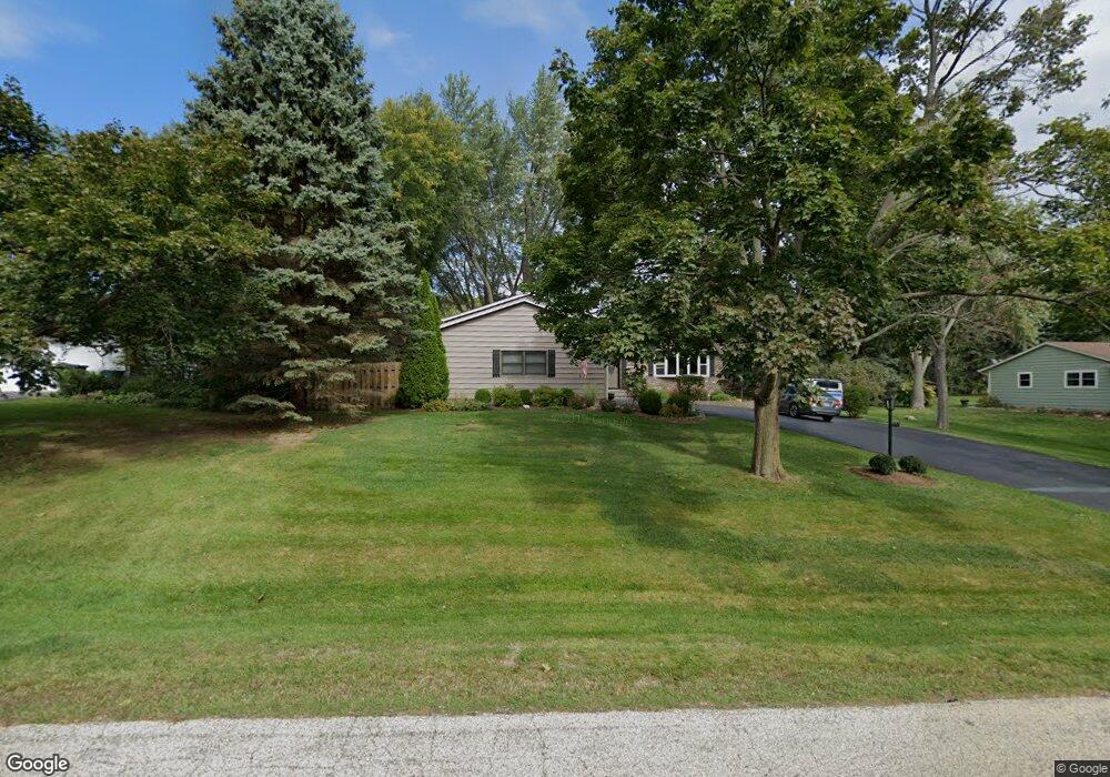 619 Gaslight Dr, Algonquin, IL 60102 - photo 1