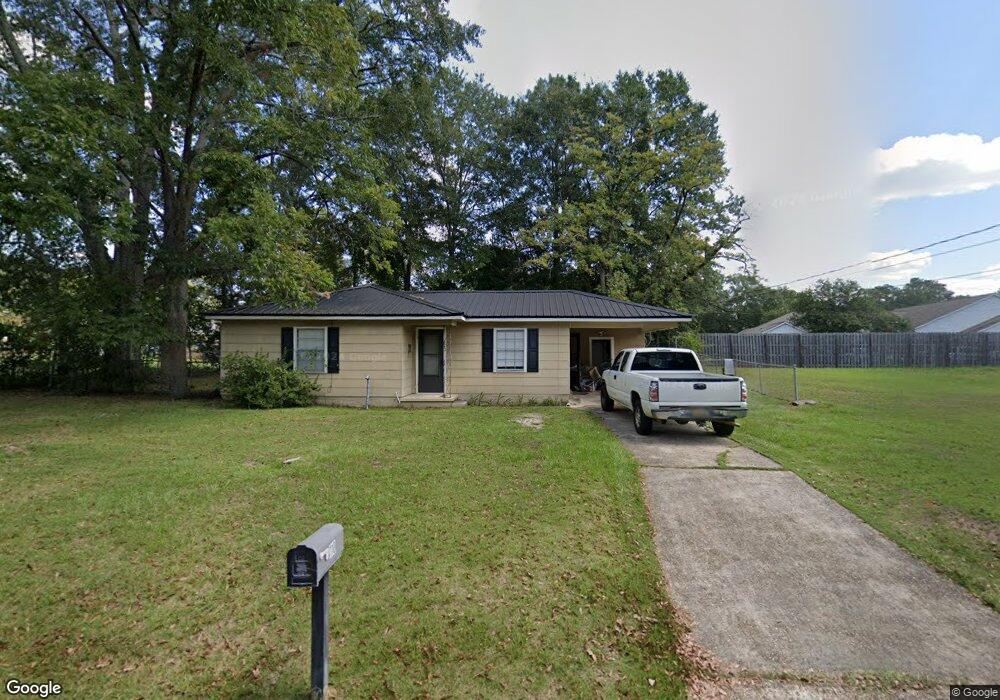 110 Todd Ct, Dothan, AL 36301 - photo 1