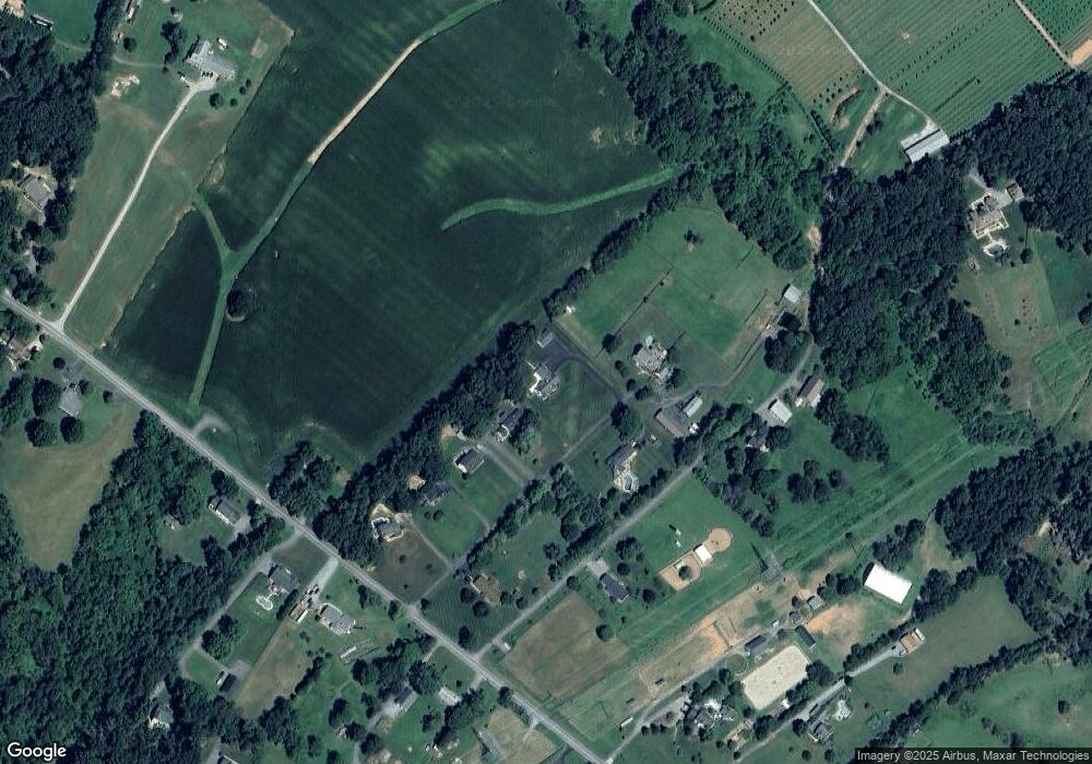 390 Bridgestone Dr, Sykesville, MD 21784 - photo 1